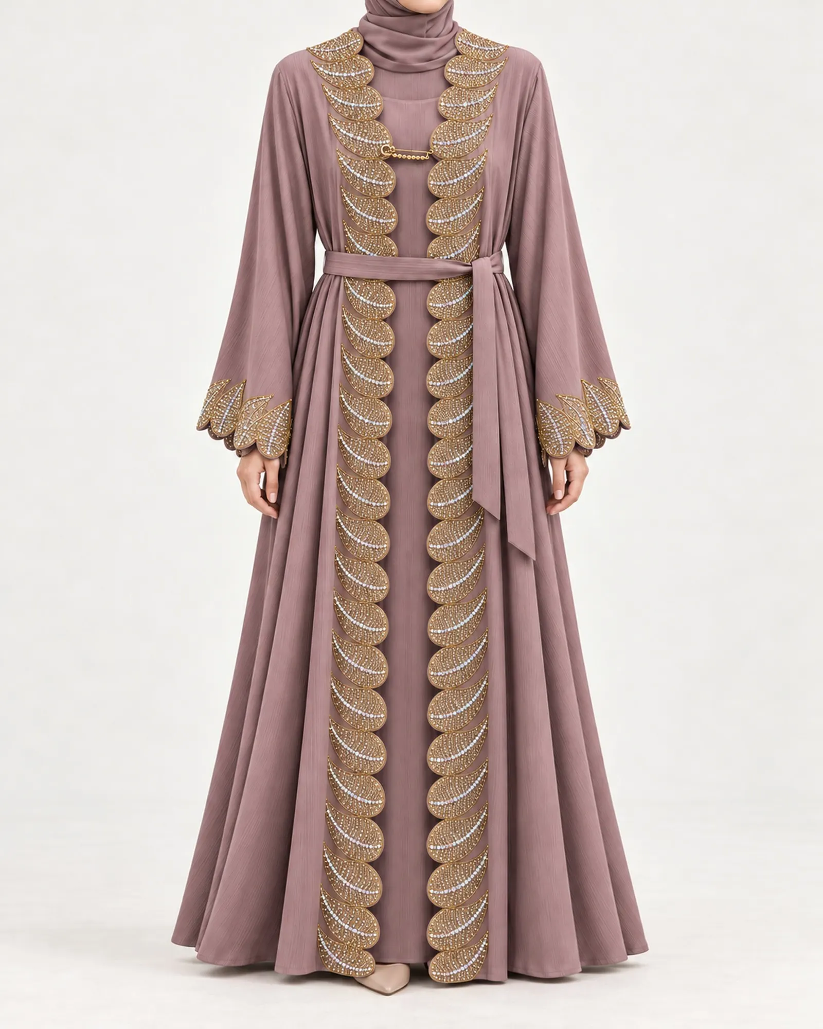 Amira Gold Leaf warna Mauve dikenakan model